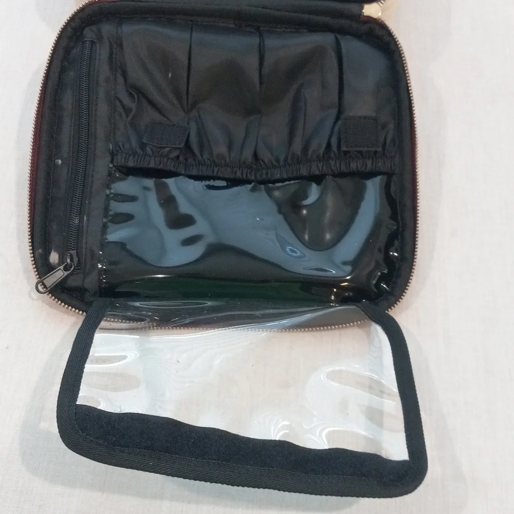 Travel Case - Picture 10 of 16